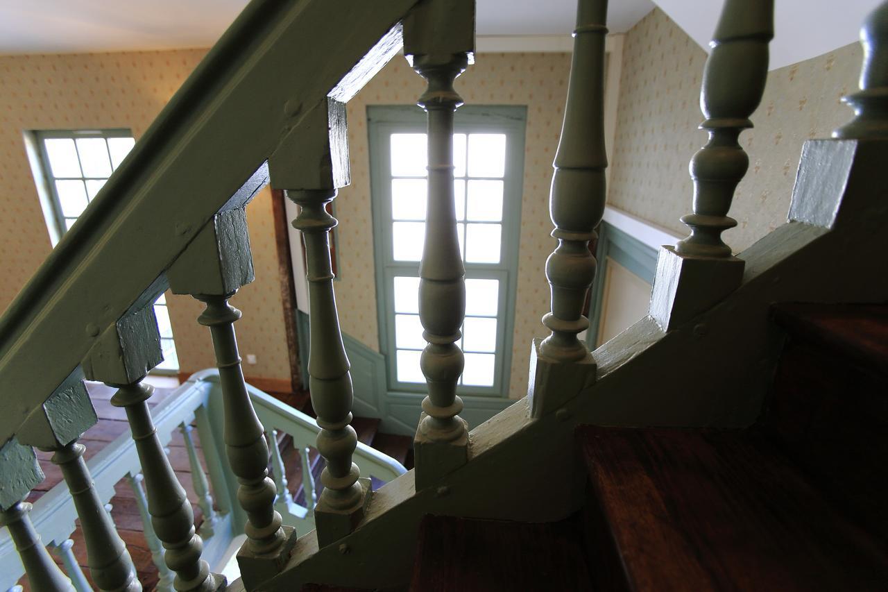 Hotel Saint Georges Troyes Exterior photo Staircase
