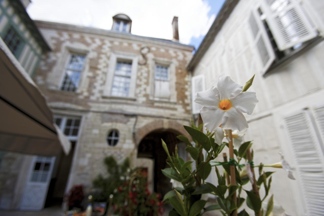 Hotel Saint Georges Troyes Exterior photo The house of the poet in Paris