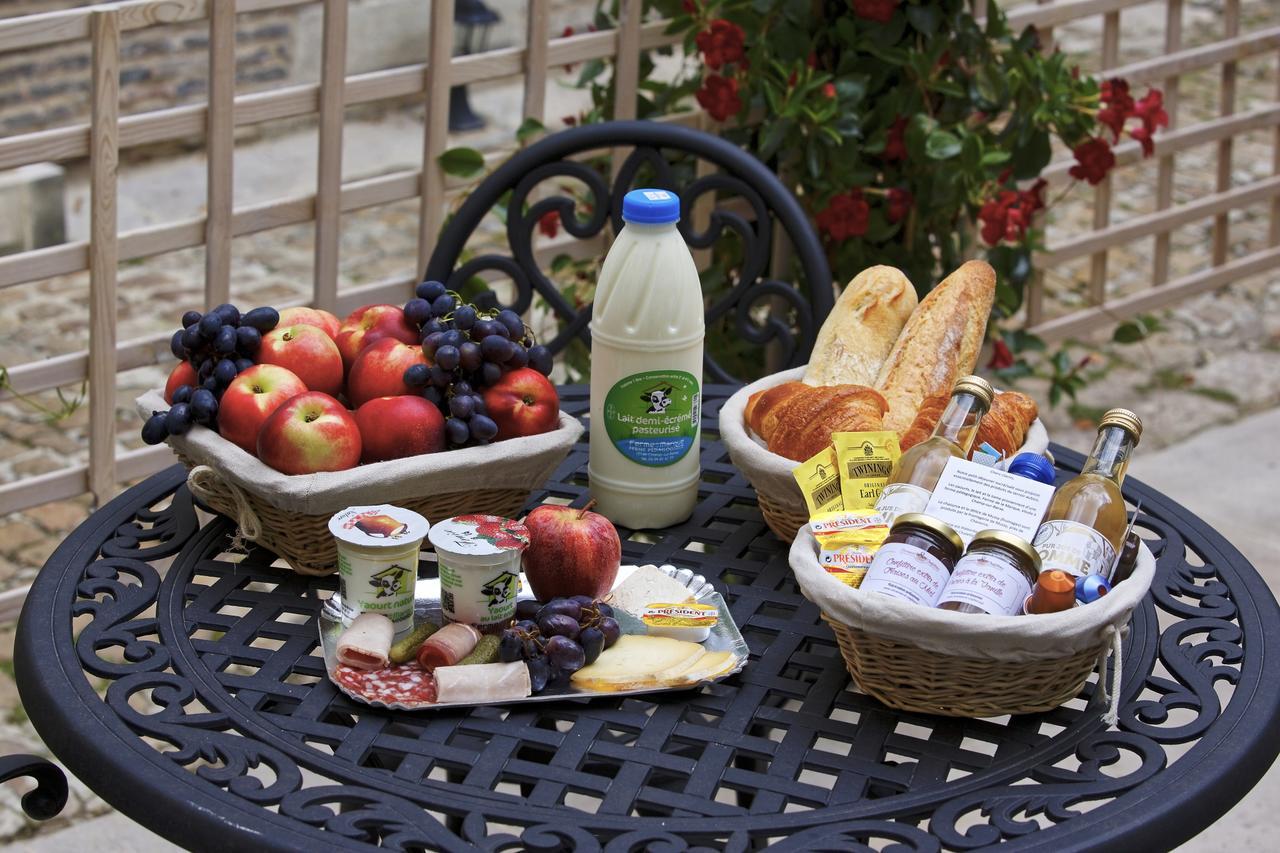 Hotel Saint Georges Troyes Exterior photo A typical breakfast
